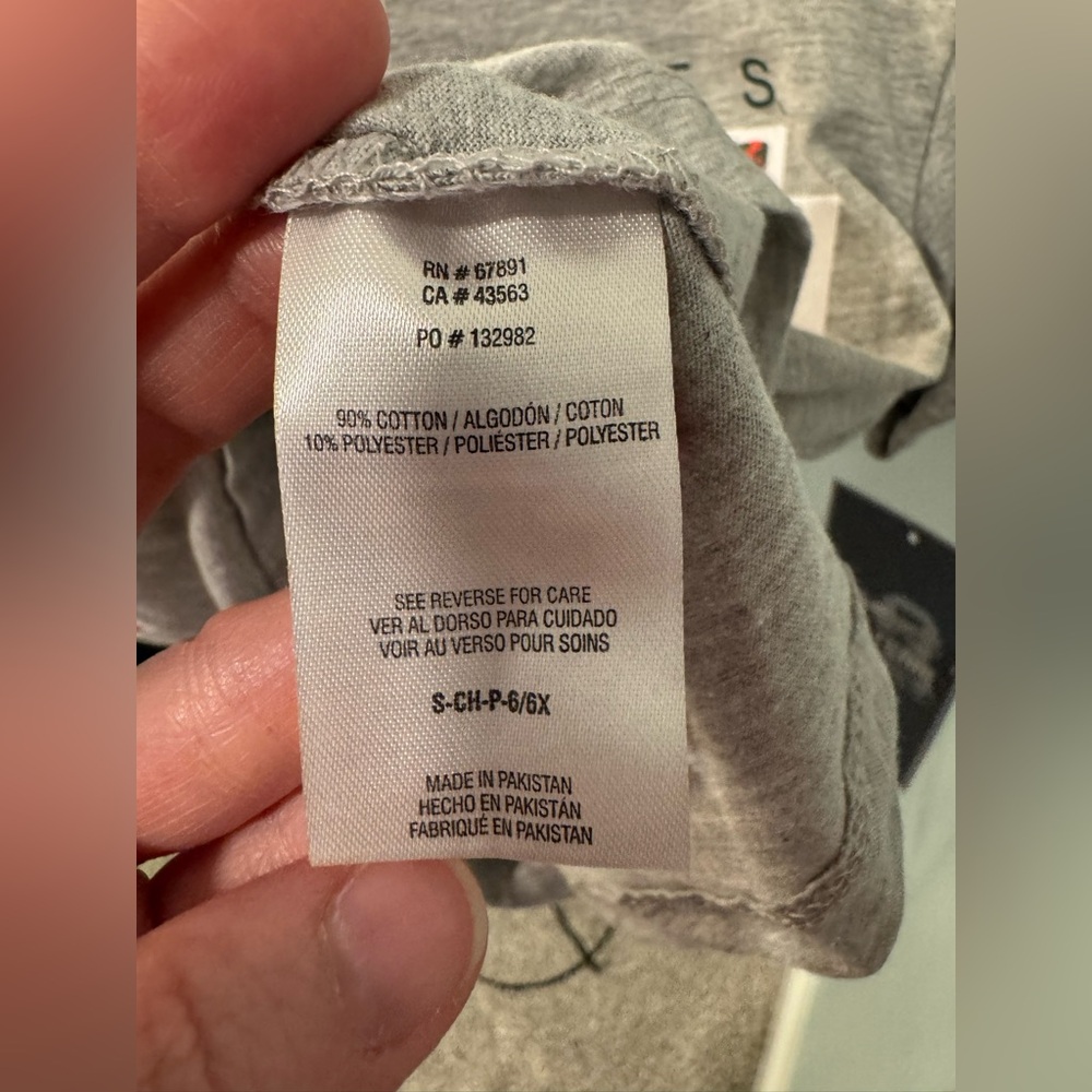 New Miami Hurricanes V neck gray girls t shirt Small S 6/6X University - Picture 7 of 9